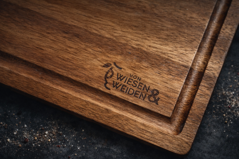 Akazienholz-Servier- & Schneidebrett mit Saftrille